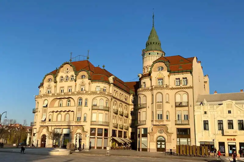 Ghid turistic Oradea