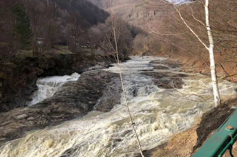 Putnei-Wasserfall, Lepșa, Vrancea